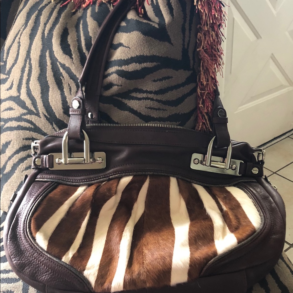 🎉20 %off list price 🎉 B MAKOWSKY DESIGNER BAG